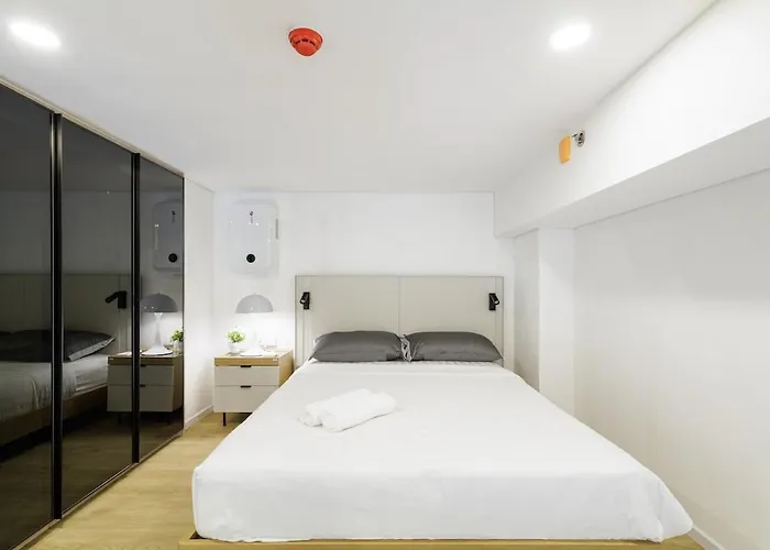 Rama9 Duplex Near Train Market Rca Free Pool Gym Апартаменты