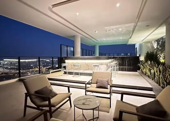 Rama9 Duplex Near Train Market Rca Free Pool Gym Апартаменты Бангкок