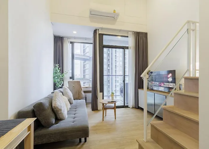 Rama9 Duplex Near Train Market Rca Free Pool Gym * Бангкок