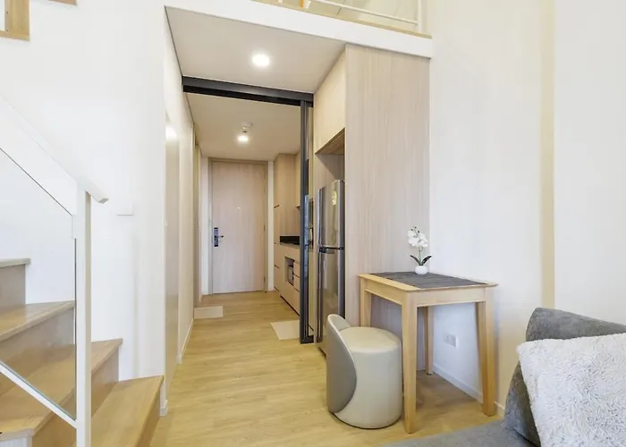 Rama9 Duplex Near Train Market Rca Free Pool Gym Апартаменты