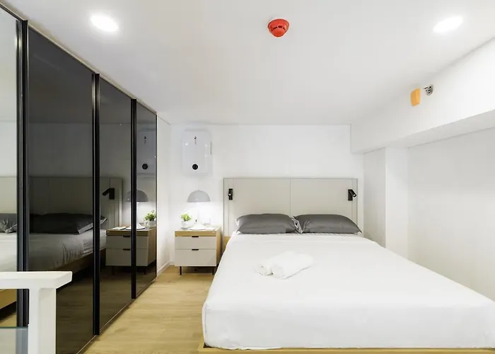 Апартаменты Rama9 Duplex Near Train Market Rca Free Pool Gym
