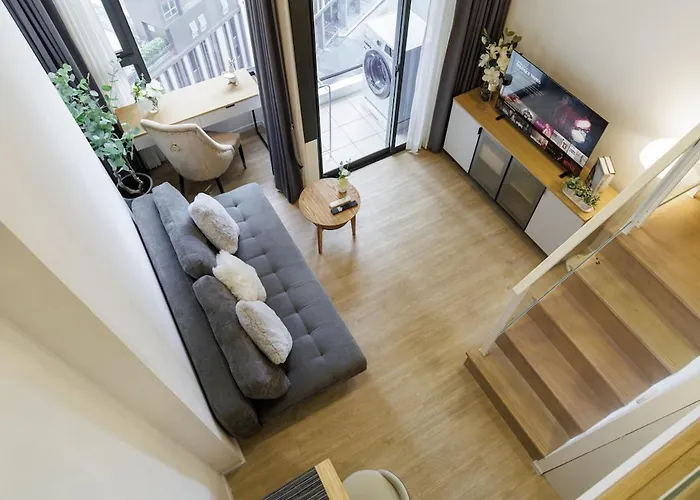 Rama9 Duplex Near Train Market Rca Free Pool Gym